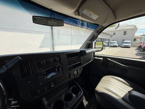 2017 Chevrolet Express 2500