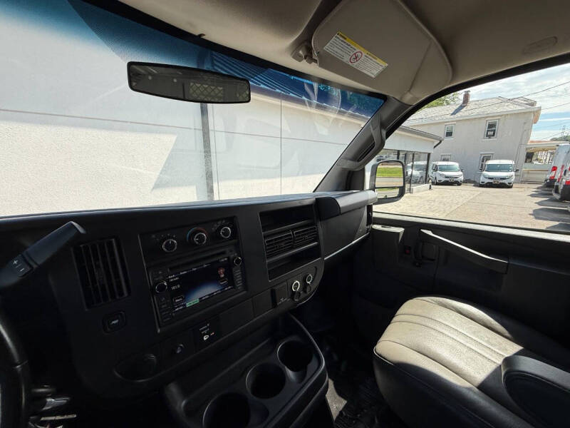 2017 Chevrolet Express 2500