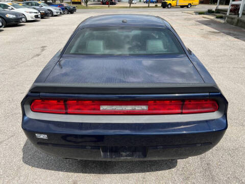 2013 Dodge Challenger SXT