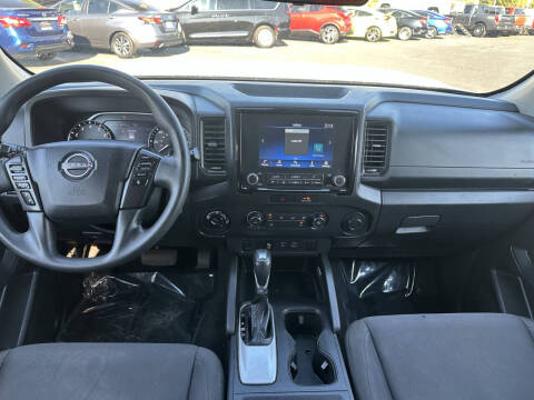 2022 Nissan Frontier S