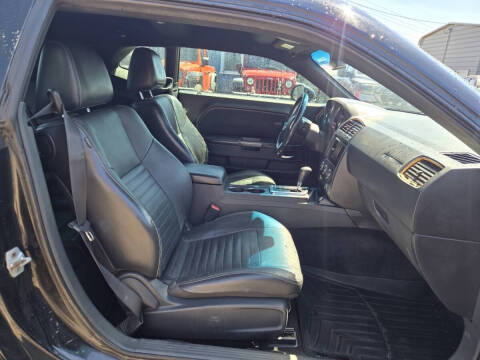 2012 Dodge Challenger SXT Plus
