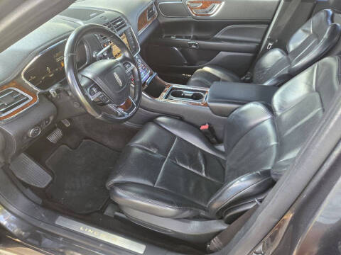 2019 Lincoln Continental Select