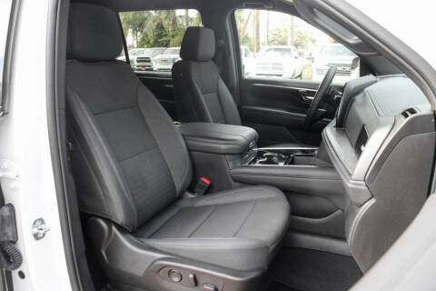 2025 Chevrolet Suburban LS