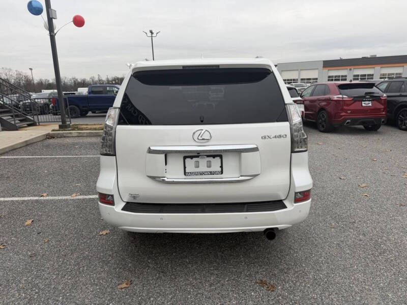 2017 Lexus GX 460