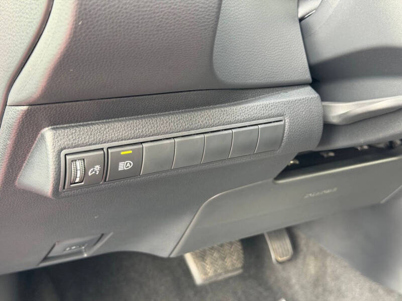 2025 Toyota Corolla Hatchback XSE