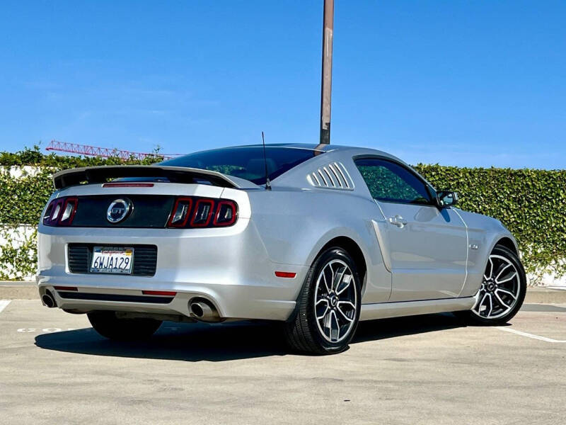2013 Ford Mustang GT Premium