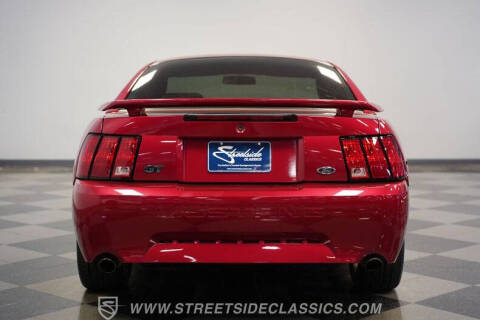 2004 Ford Mustang GT Deluxe