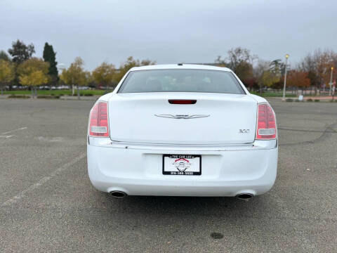 2012 Chrysler 300 Limited