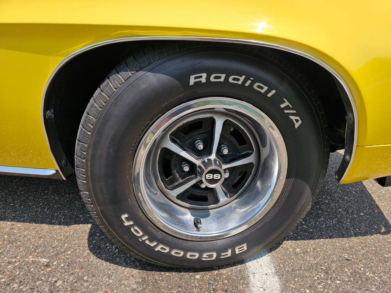 1969 Chevrolet Camaro 33