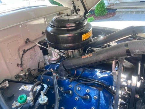 1948 Ford Super Deluxe