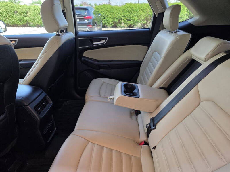 2023 Ford Edge