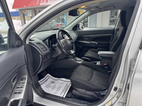 2020 Mitsubishi Outlander Sport SE