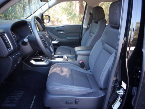 2022 Nissan Frontier SV