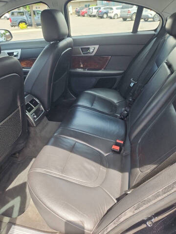 2012 Jaguar XF