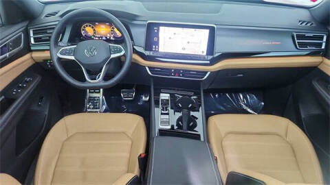 2025 Volkswagen Atlas Cross Sport SEL R-Line Black 4Motion