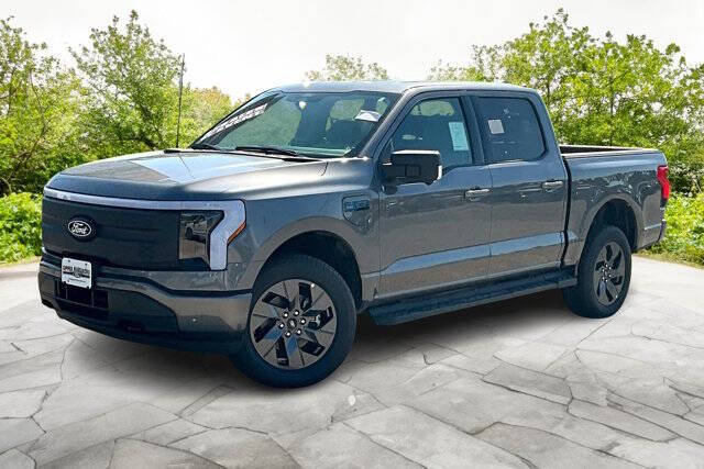 2025 Ford F-150 Lightning Flash