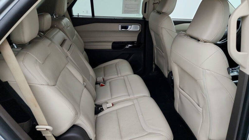 2021 Ford Explorer Platinum