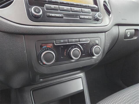 2011 Volkswagen Tiguan S