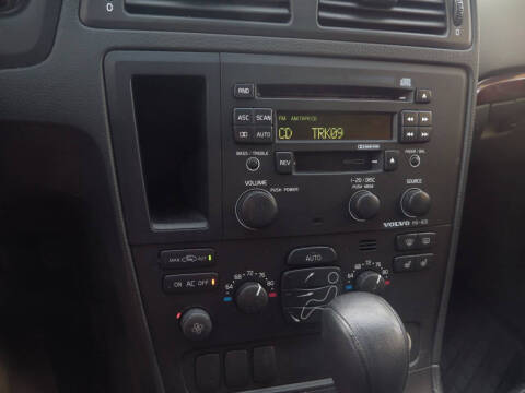 2004 Volvo XC70