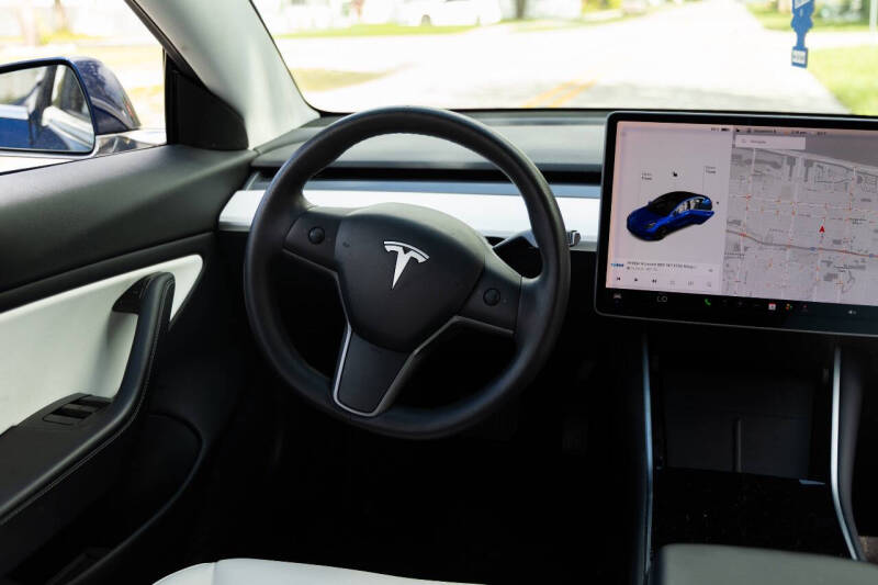 2020 Tesla Model 3 Standard Range