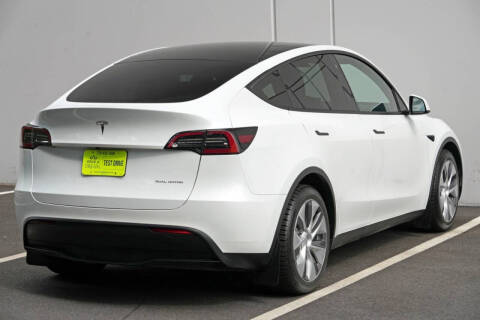 2023 Tesla Model Y Long Range