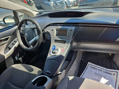2013 Toyota Prius Two