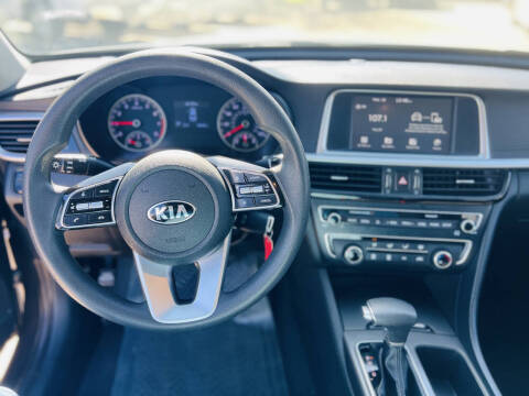 2020 Kia Optima LX
