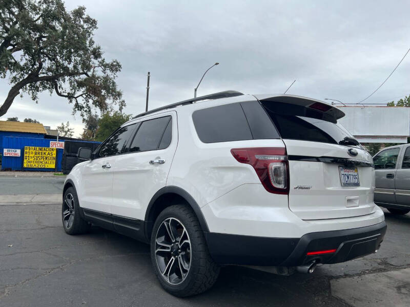 2014 Ford Explorer Sport