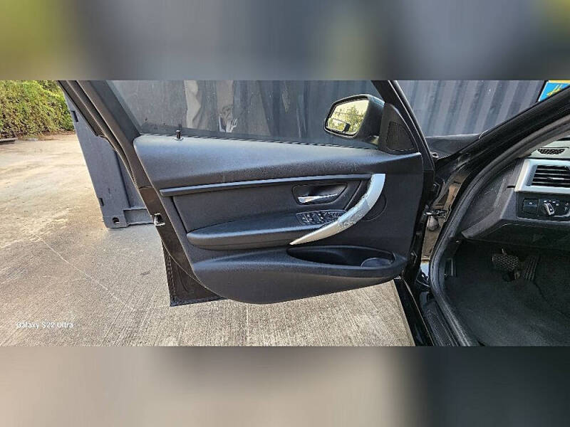 2016 BMW 3 Series 320i