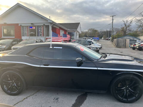2016 Dodge Challenger SXT Plus