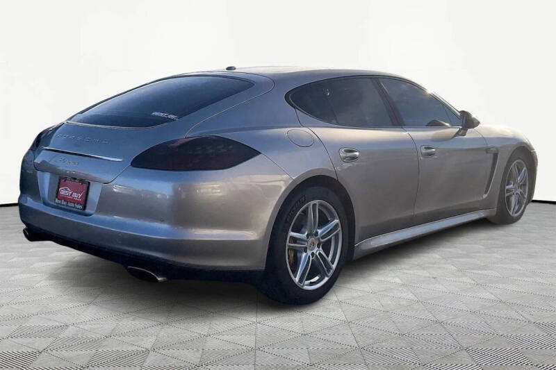 2012 Porsche Panamera