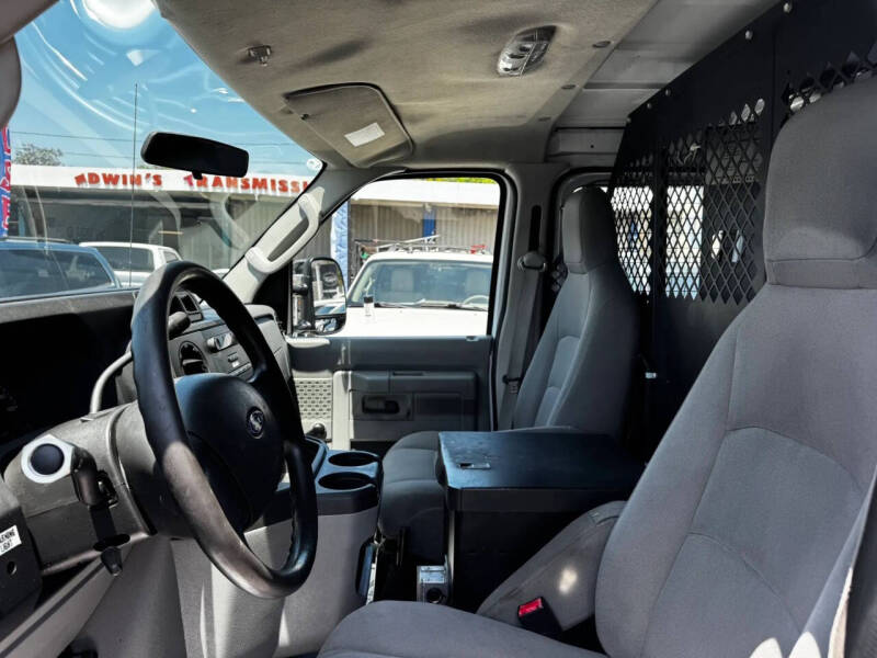 2010 Ford E-Series E-250