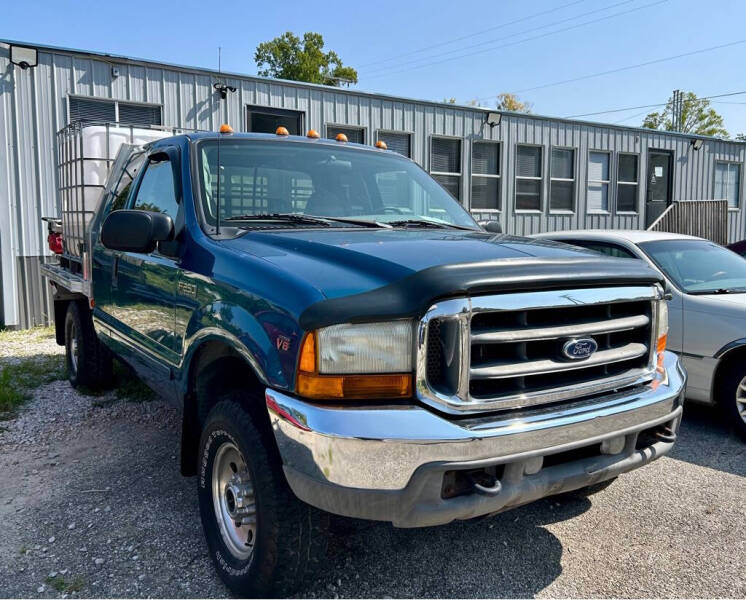 2001 Ford F-250 Super Duty for sale at A & B Used Cars in Saint Albans WV