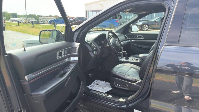 2017 Ford Explorer Sport