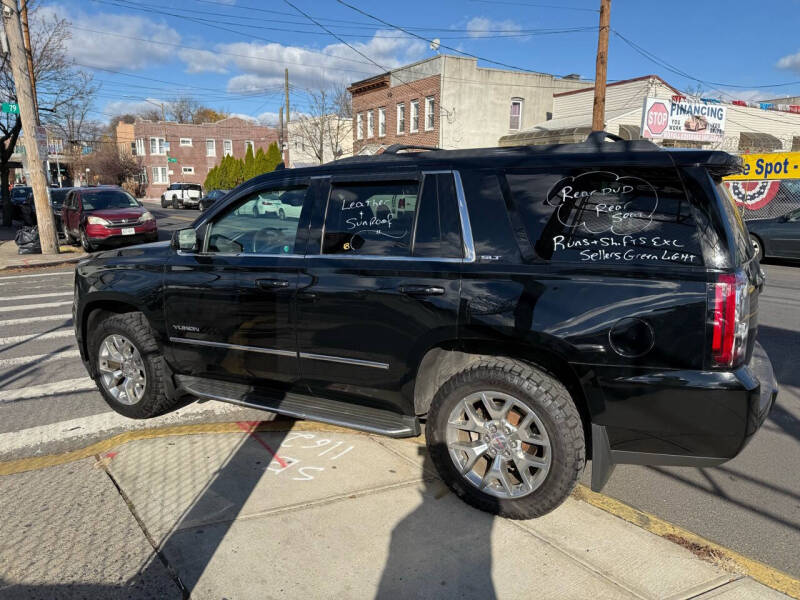 2016 GMC Yukon SLT photo 10