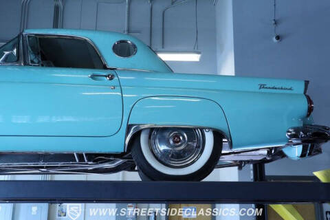 1956 Ford Thunderbird