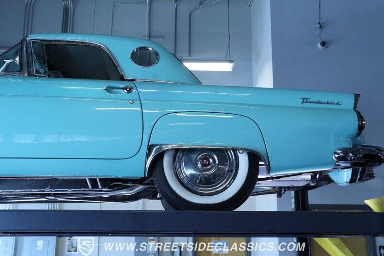 1956 Ford Thunderbird