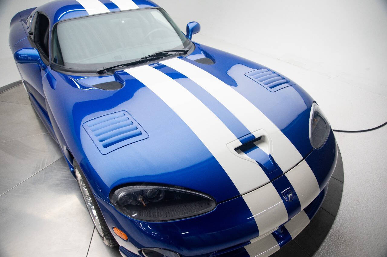 1997 Dodge Viper 43