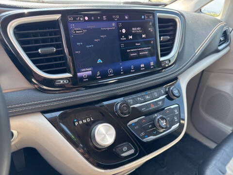 2022 Chrysler Pacifica Touring L