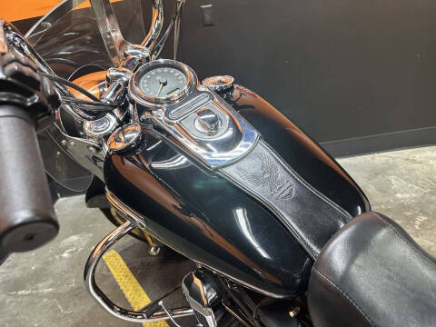 2014 Harley-Davidson FLD - Dyna Switchback