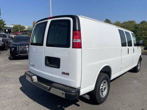 2025 GMC Savana 2500