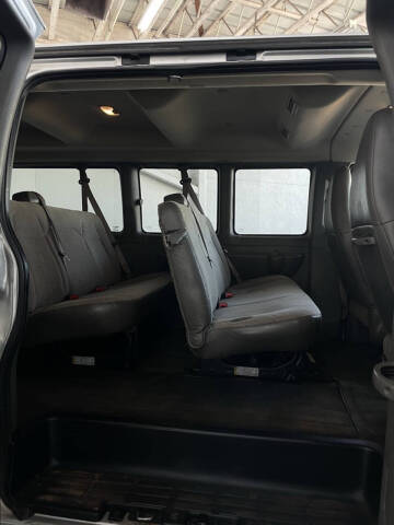 2017 Chevrolet Express LT 3500