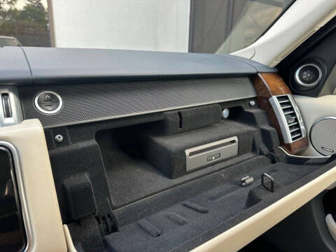 2020 Land Rover Range Rover P525 HSE