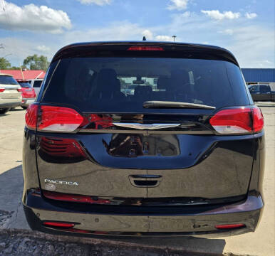 2017 Chrysler Pacifica Touring