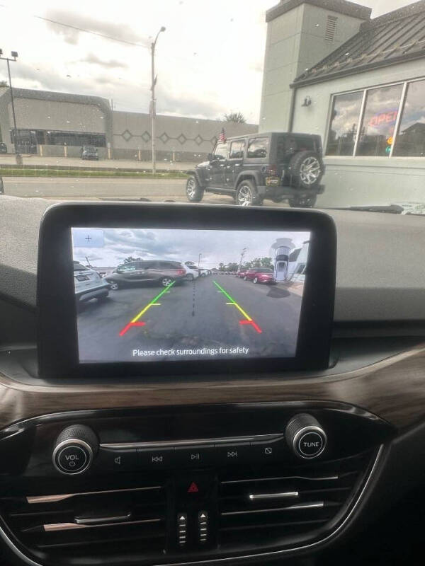 2020 Ford Escape Titanium