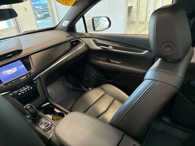 2023 Cadillac XT5 Sport