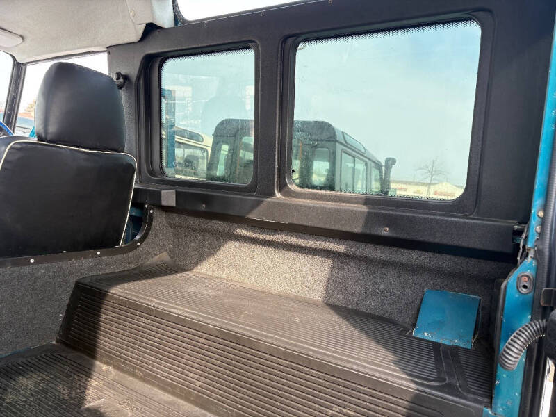 2000 Land Rover Defender