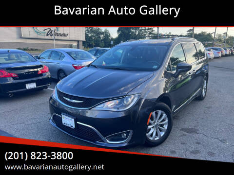 2018 Chrysler Pacifica for sale at Bavarian Auto Gallery in Bayonne NJ