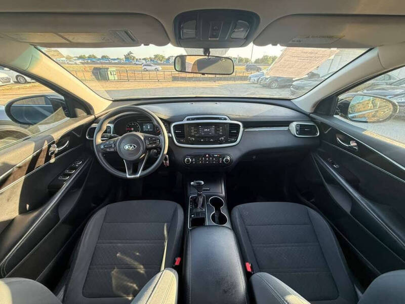 2018 Kia Sorento L