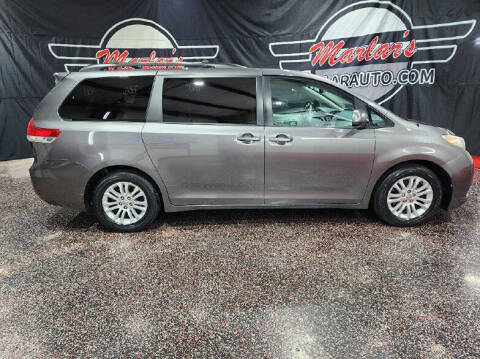 2012 Toyota Sienna XLE 7-Passenger Auto Access Seat